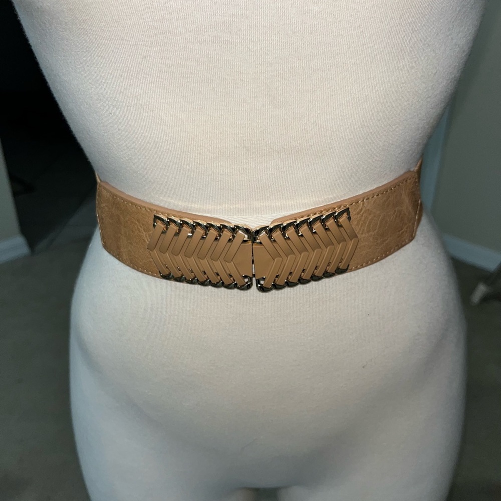 🆕Womens tan gold stretch waist belt sz M/L